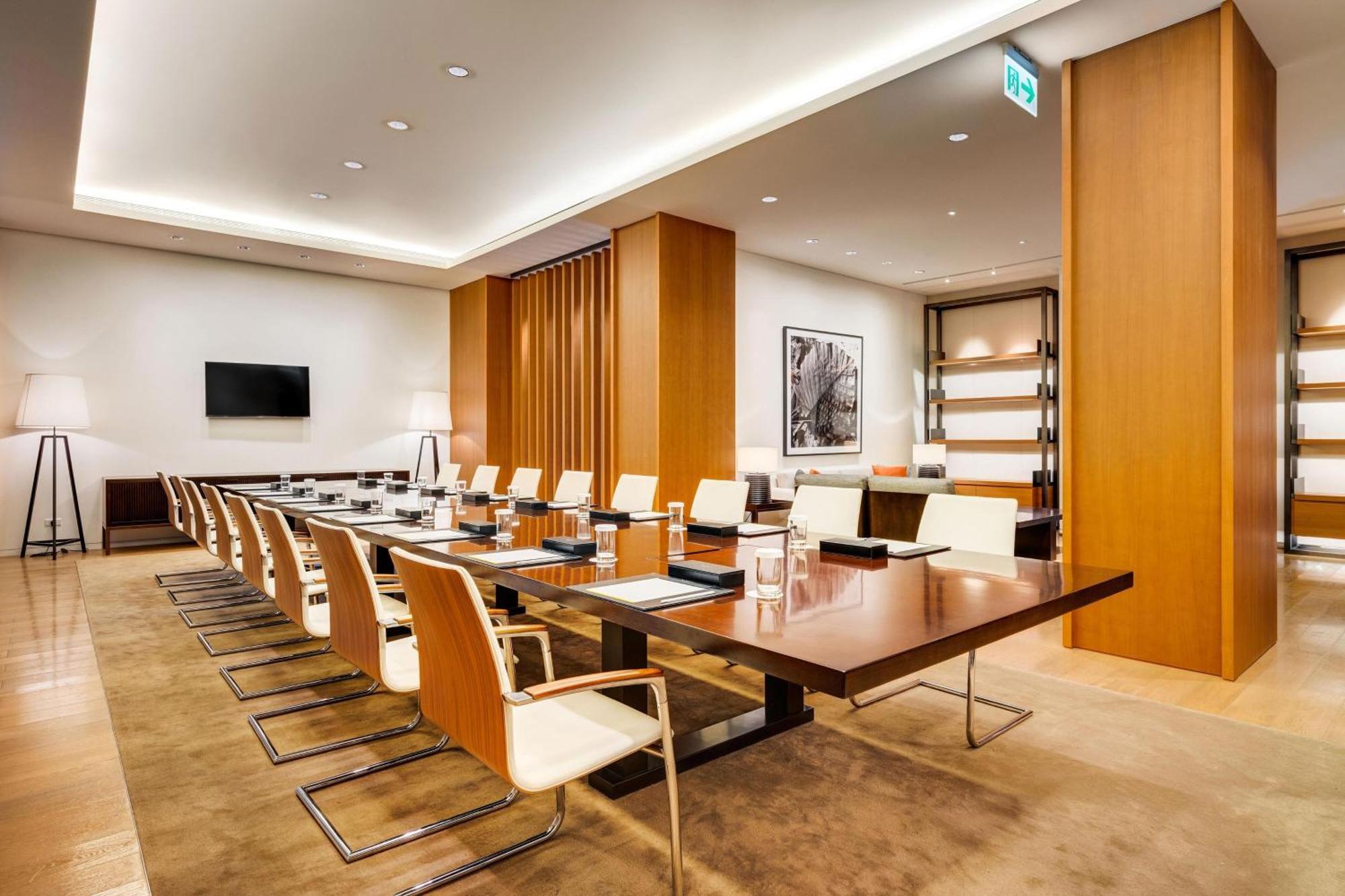 The Westin Tashee Resort, Taoyuan Дакси Екстериор снимка Boardroom at the Westin Palace, Madrid